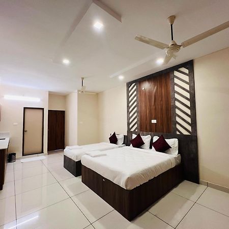 Gypsy Hotel Cusat Kochi Luaran gambar