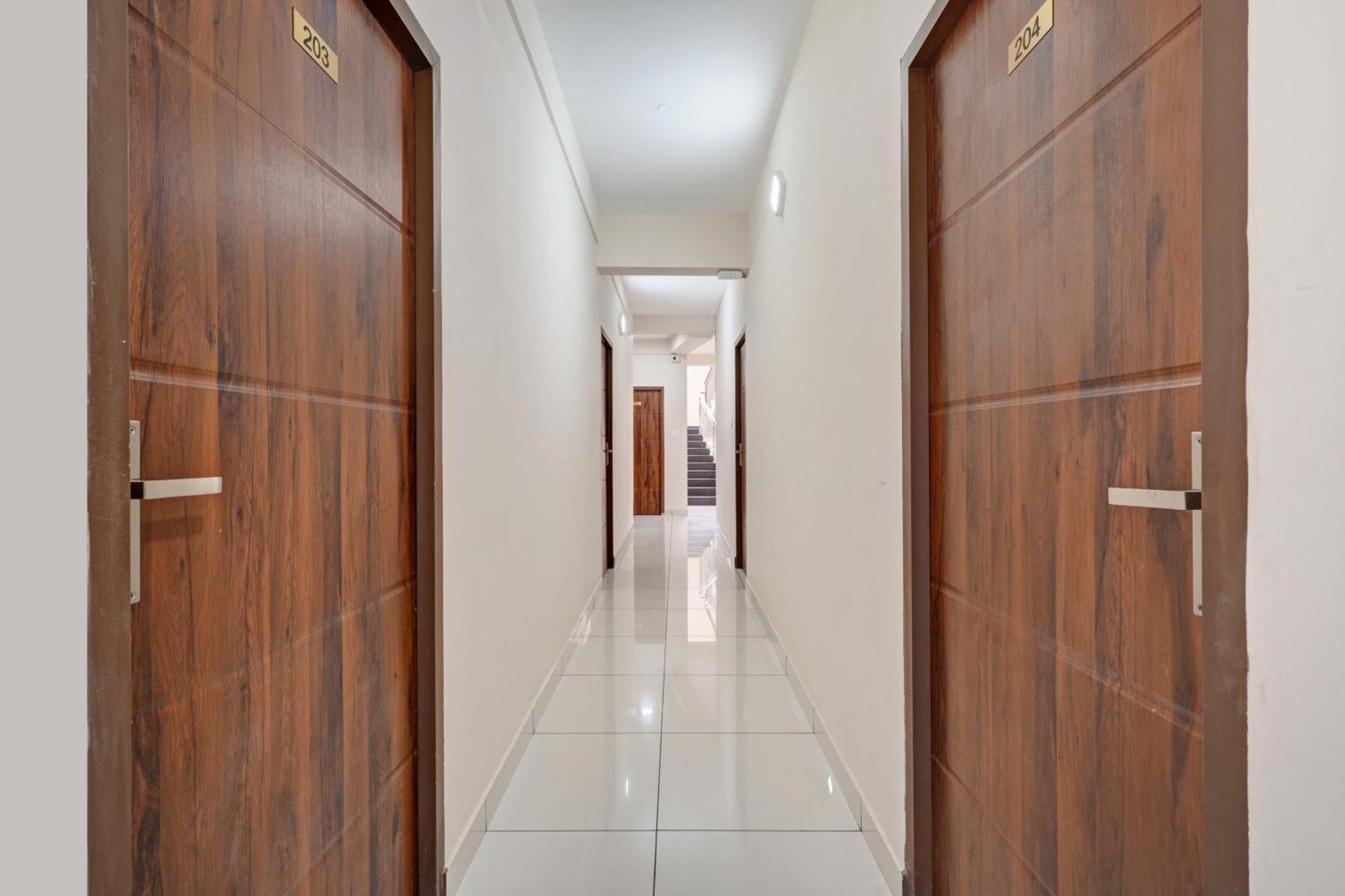 Gypsy Hotel Cusat Kochi Luaran gambar