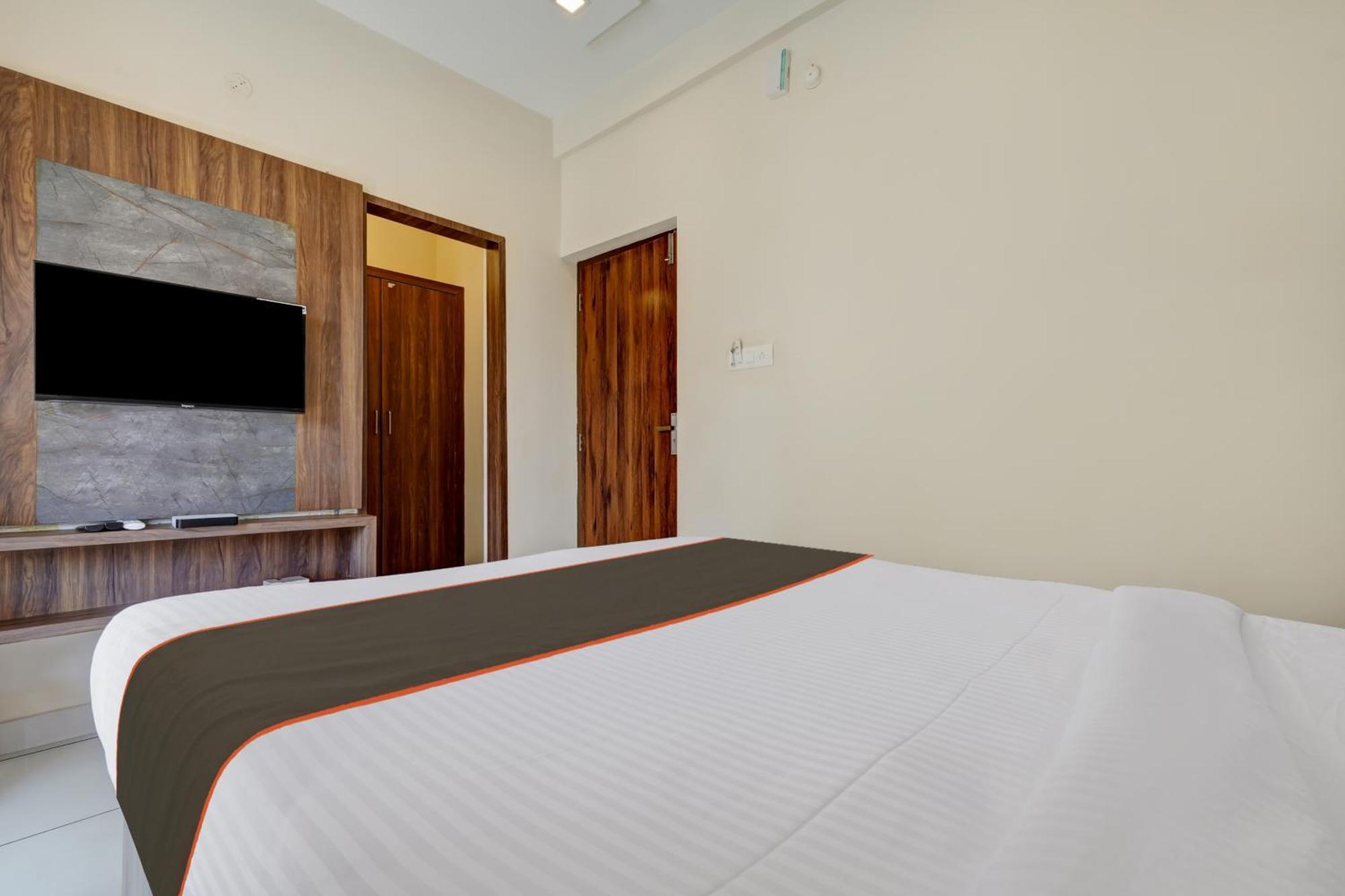 Gypsy Hotel Cusat Kochi Luaran gambar