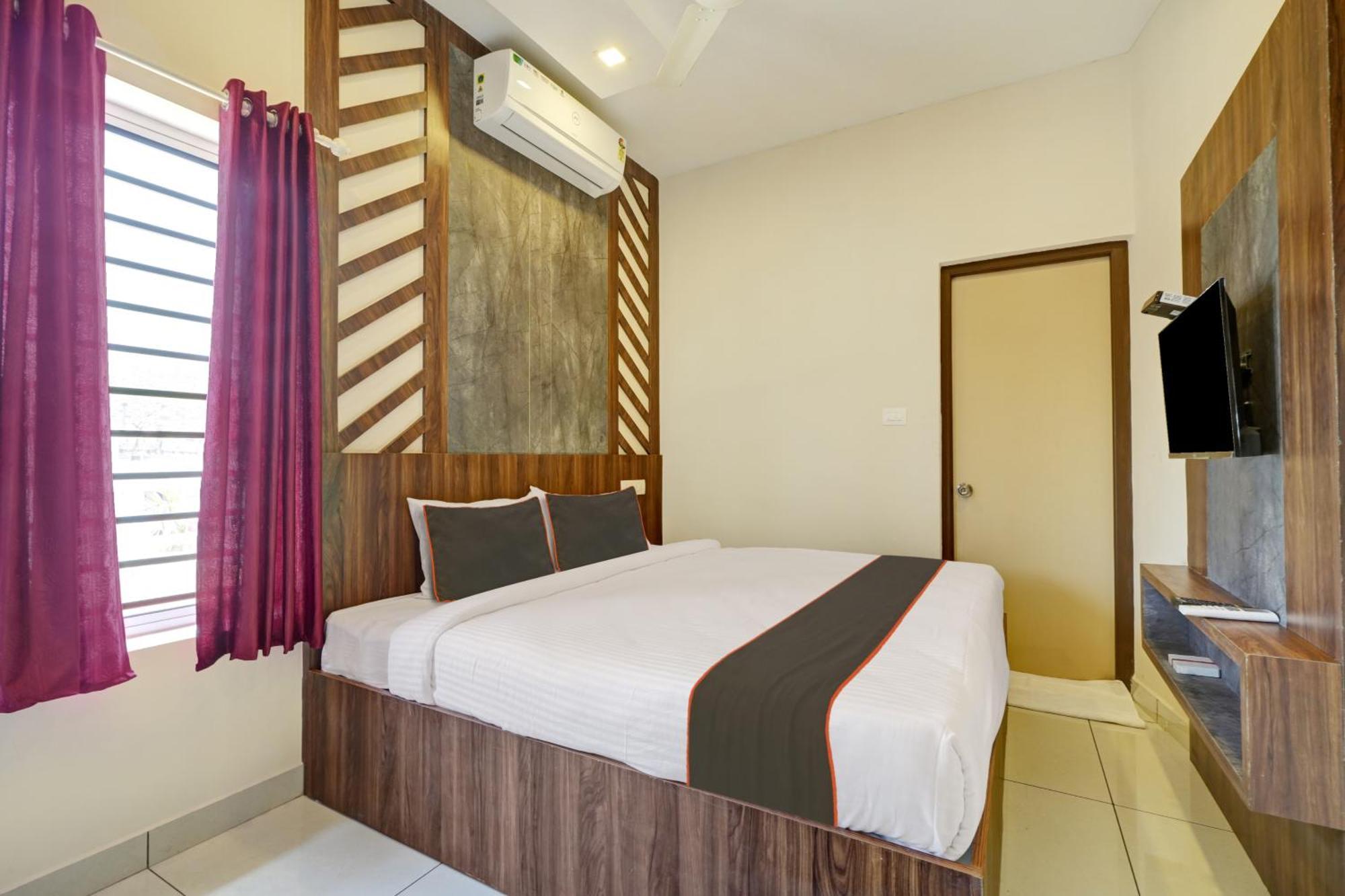 Gypsy Hotel Cusat Kochi Luaran gambar