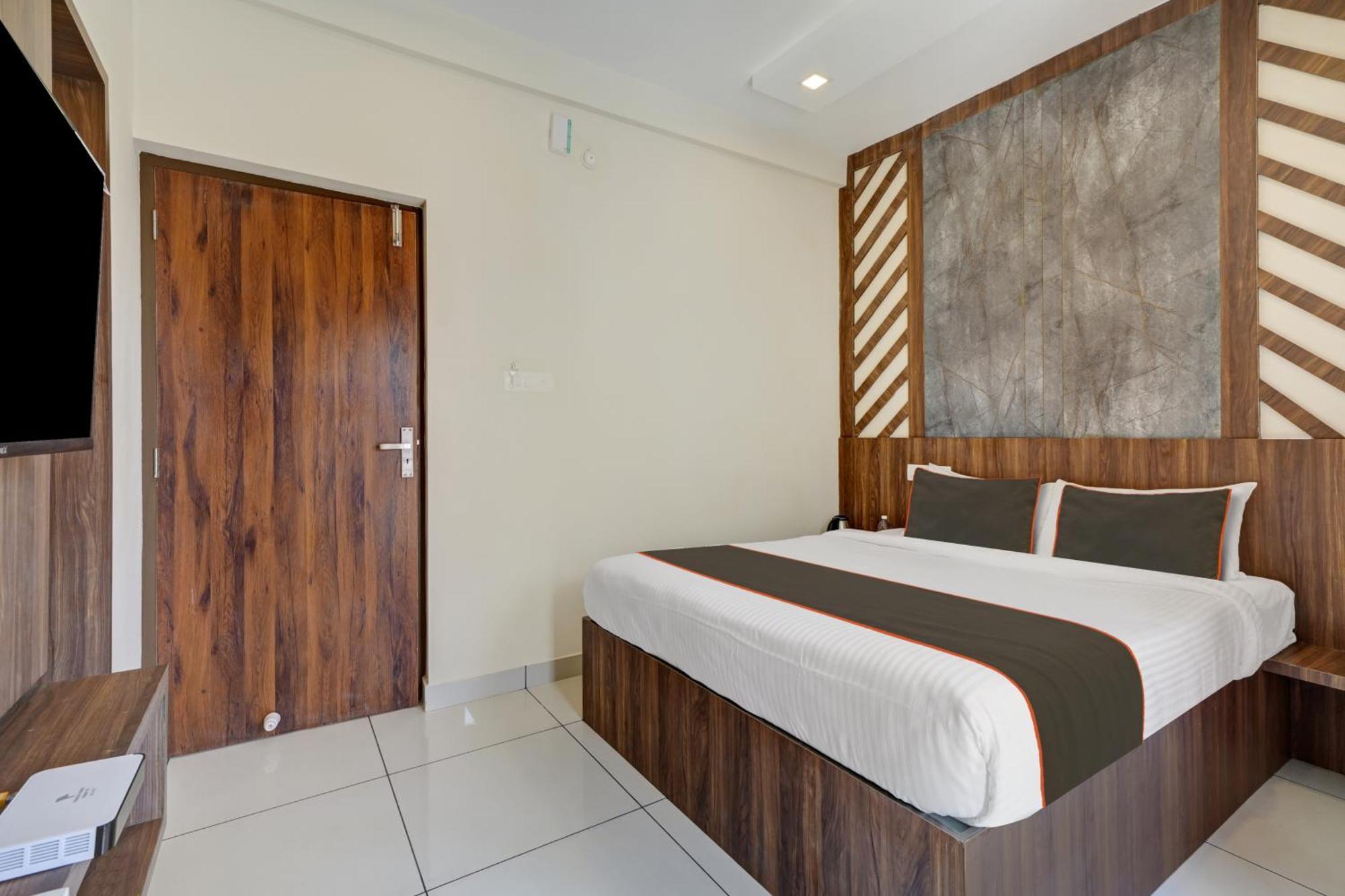 Gypsy Hotel Cusat Kochi Luaran gambar