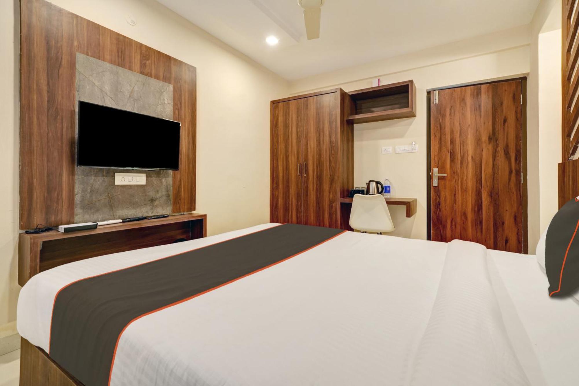 Gypsy Hotel Cusat Kochi Luaran gambar