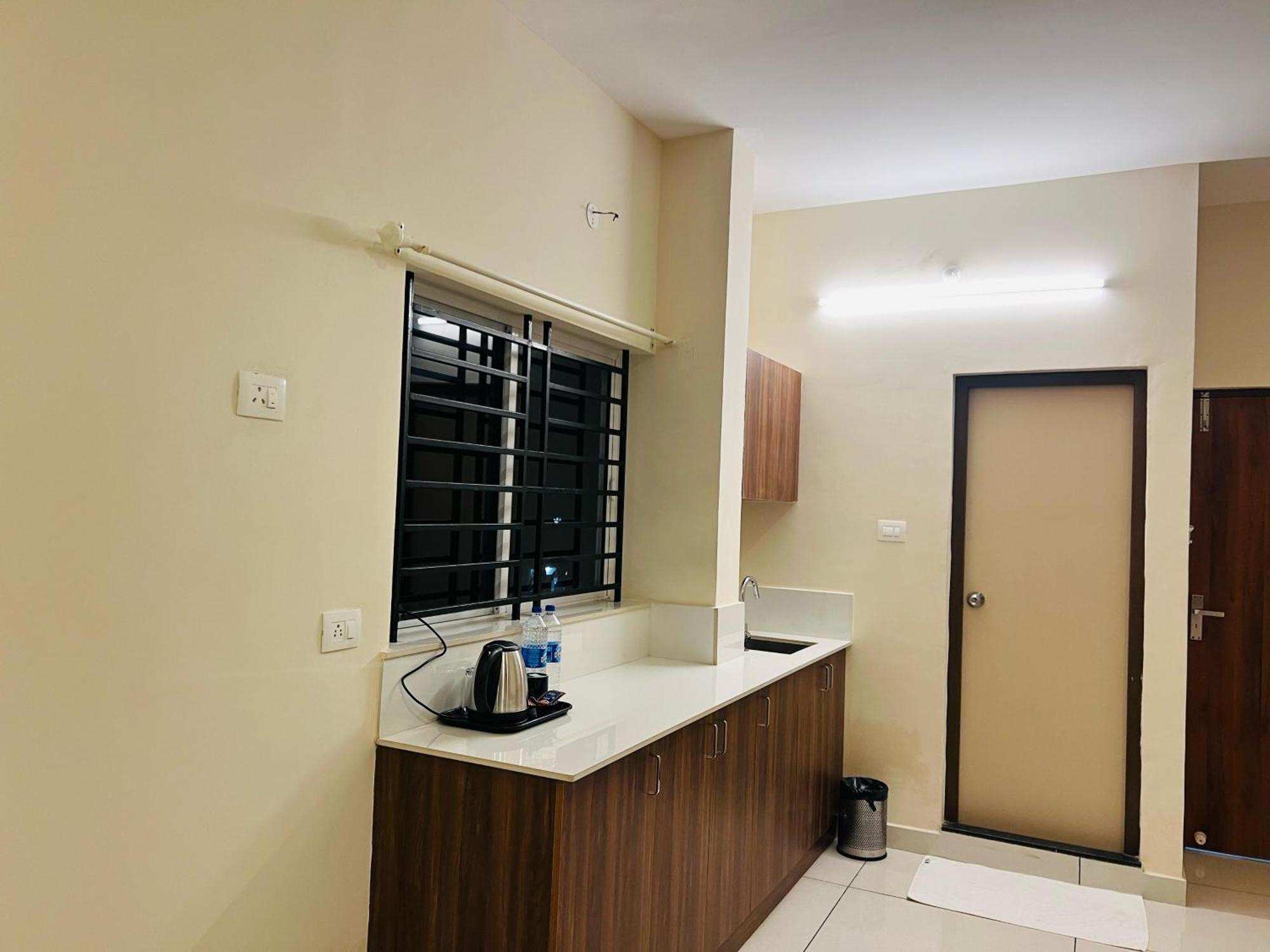 Gypsy Hotel Cusat Kochi Luaran gambar