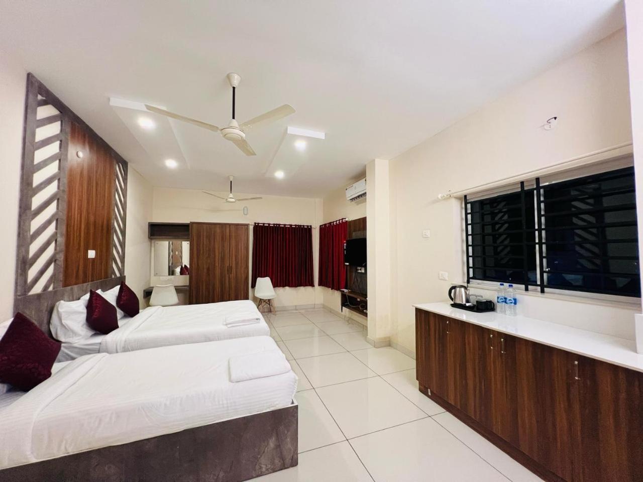 Gypsy Hotel Cusat Kochi Luaran gambar